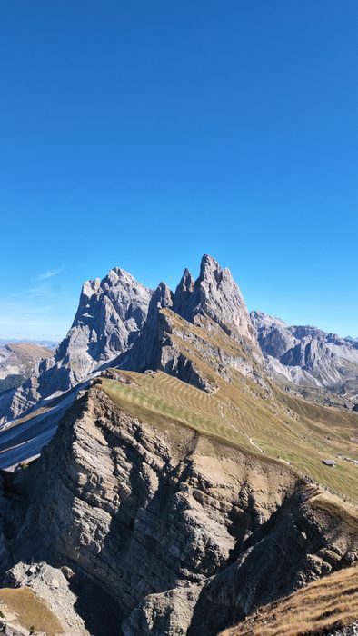 Seceda · 刀锋山的山脊与步道